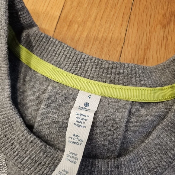 Lululemon Mudra SS Sweatshirt Size 4 - Picture 3 of 8
